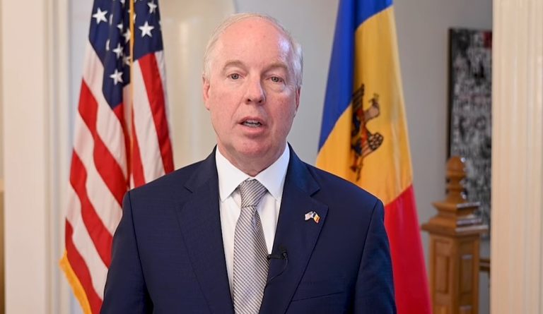 Ambasadorul SUA, mesaj de Ziua Independenței: Moldova este o țară mică, dar cu inimă mare