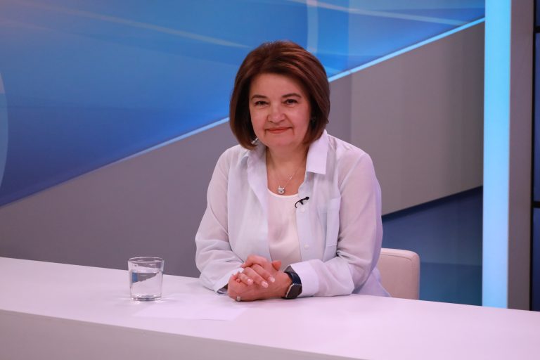 Ex-deputata democrată Monica Babuc, numită la șefia ICR Chișinău. Babuc, chestionată despre relația cu Plahotniuc