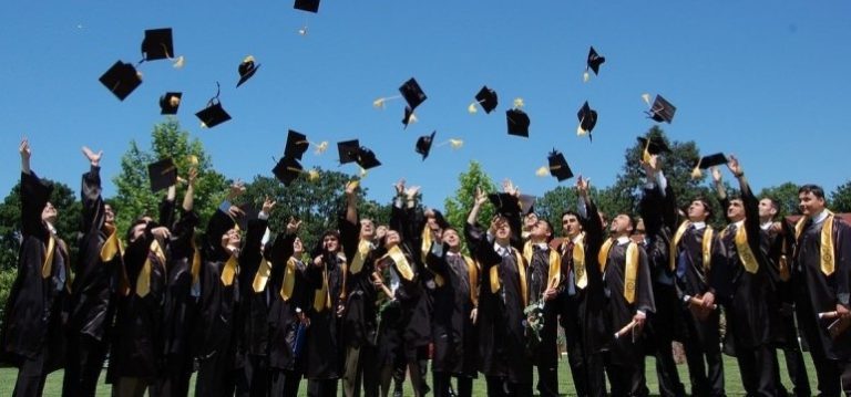 92% dintre absolvenții de licee au promovat examenul de bacalaureat