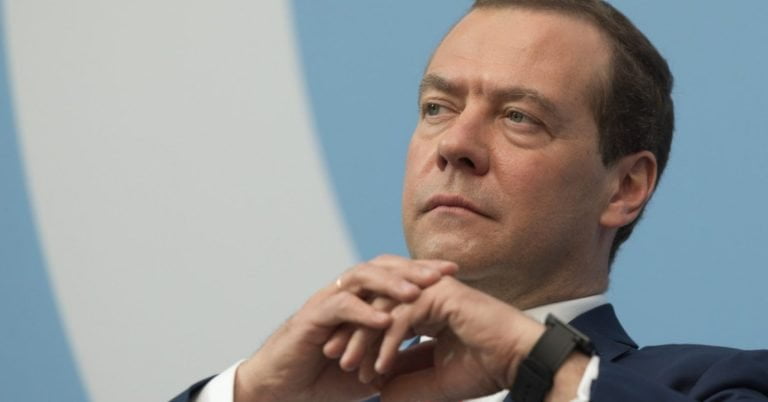 Dmitri Medvedev: „Occidentul va încerca să ne distrugă și are destule arme. Va fi foarte greu”