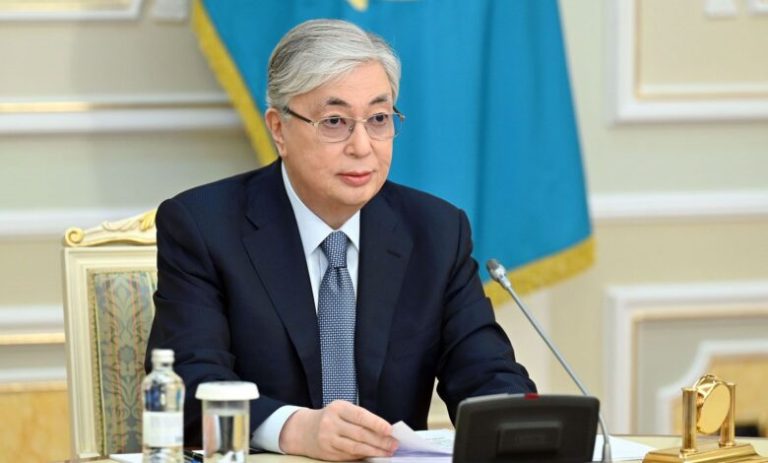 Kazahstanul  suspendă exporturile de arme în contextul războiului din Ucraina