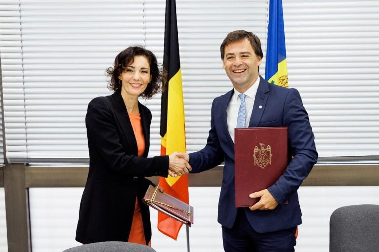 Nicu Popescu s-a întâlnit la Praga cu Hadja Lahbib: Au semnat un Acord bilateral