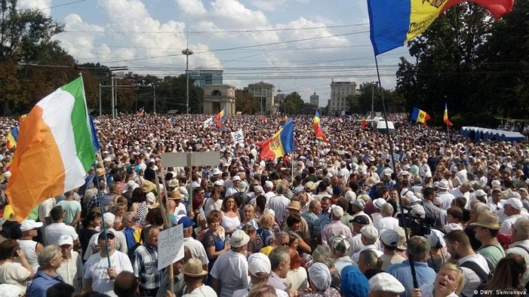 /VIDEO/ Vox în Chișinău: Dacă ceva este în neregulă, trebuiesc protestele. Nu putem fi deacord cu toate