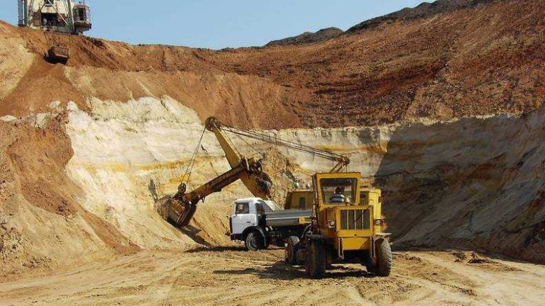 La Parlament va avea loc o nouă rundă de audieri privind exploatarea resurselor minerale utile