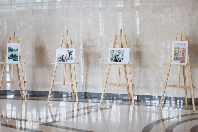 Parlamentul va găzdui expoziția de fotografii realizate de tineri din diferite raioane ale R. Moldova