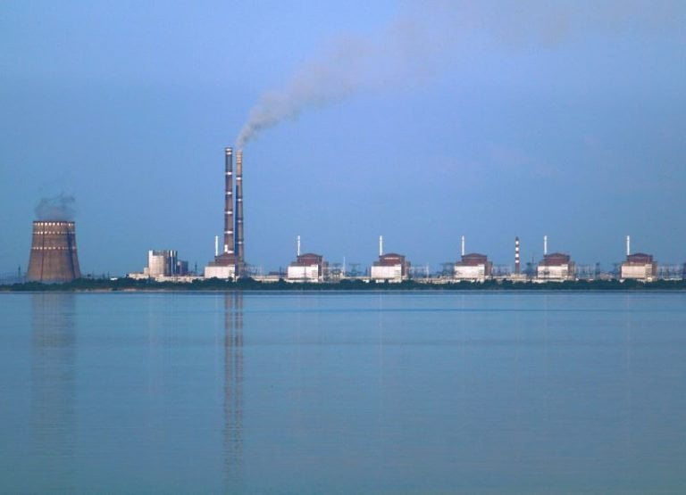 Centrala nucleară Zaporojie, deconectată din nou de la rețeaua electrică și funcționează pe o linie de rezervă