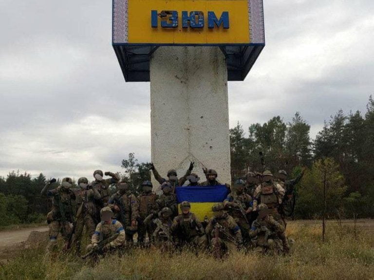 Prăbușire catastrofală a frontului rusesc din Harkov: Trupele de invazie au fugit din Izium și Lyman