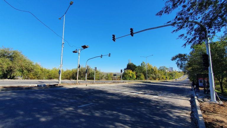 Unde se află prima intersecție din Chișinău cu semafoare inteligente