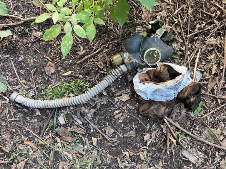 VIDEO/ Poliţia ucraineană susţine că a descoperit o „cameră de tortură” într-un oraş ocupat anterior