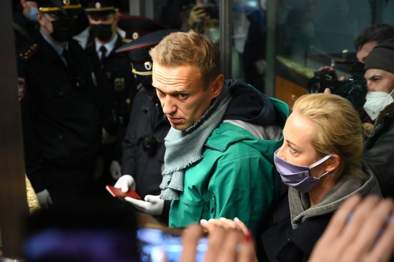 Alexei Navalnîi riscă încă cinci ani de închisoare: Noile acuzații lansate de justiția rusă împotriva opozantului lui Putin