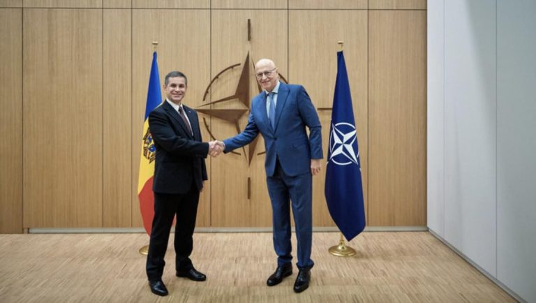 Mircea Geoană: NATO oferă Republicii Moldova un pachet de asistență non-letală