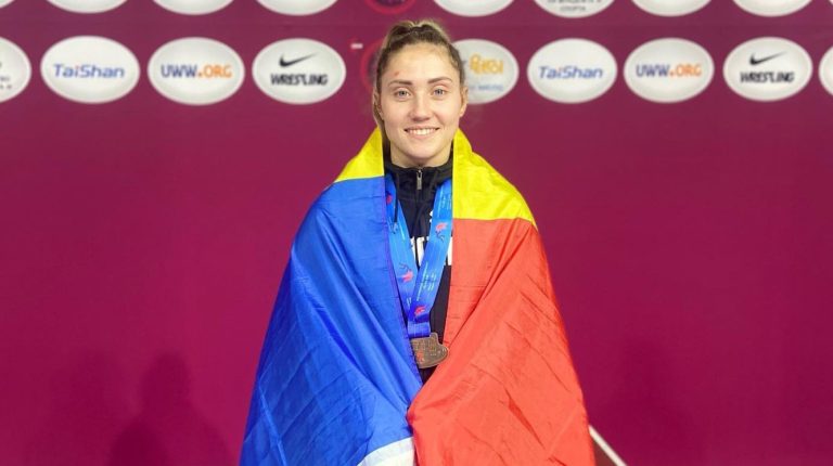 Luptătoarea Mihaela Samoil a acces în finala Campionatului Mondial Under 23