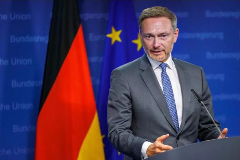 Germania analizează devansarea plafonării preţului gazelor pentru consumatori şi firmele mici