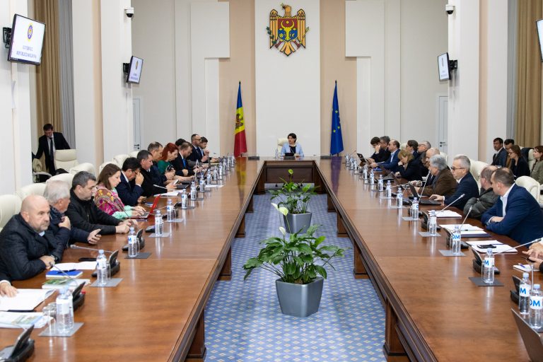 DOC/ Noi decizii CSE: Activitatea lui Plahotniuc și Șor, strict monitorizată și în Republica Moldova