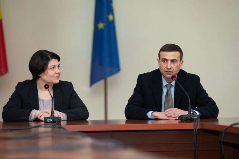 Prim-ministra Natalia Gavrilița l-a prezentat echipei pe noul Secretar general al Guvernului, Igor Talmazan