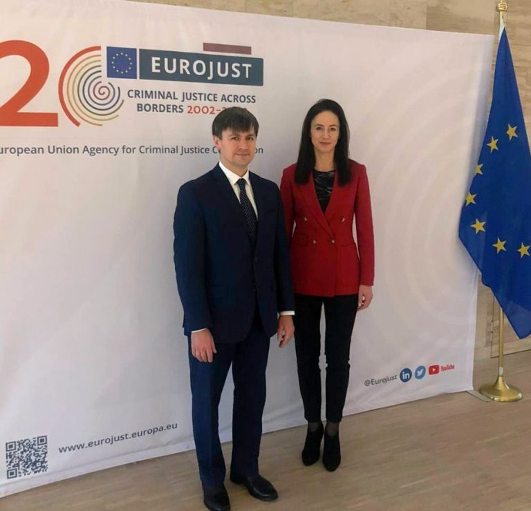 Directorul CNA a avut mai multe discuții bilaterale cu reprezentanții Eurojust și Europol, la Haga