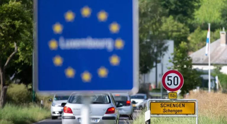 Presa bulgară scrie că Olanda va cere separarea Bulgariei de România în privința aderării la Schengen