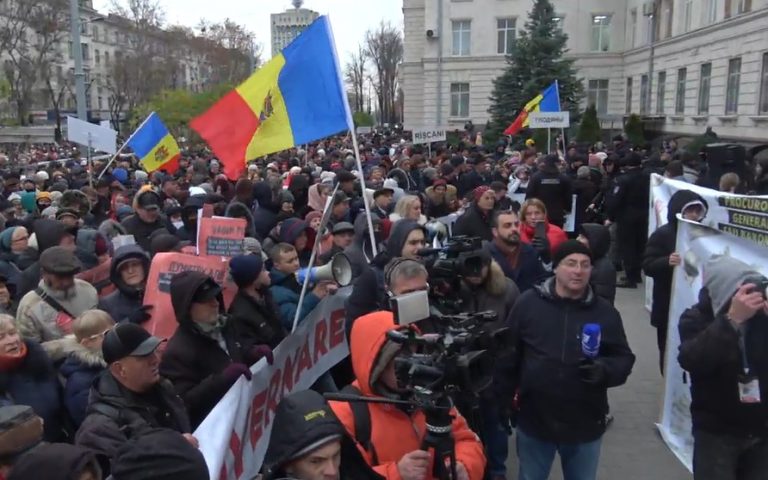 VIDEO/ Protestul organizat de Partidul Șor în Capitală, încheiat: Circulația pe bulevardul Ștefan cel Mare și Sfânt, deblocată