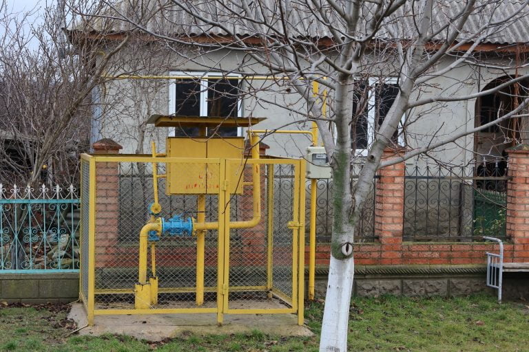 Moldovenii continuă să facă economii la gazele naturale. Consumul s-a înjumătățit