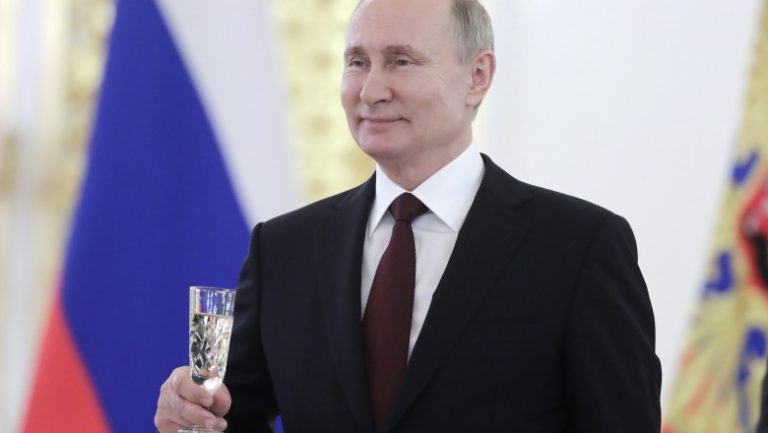 Pe cine a felicitat „călduros” Putin de Anul Nou: Printre lideri se află Viktor Orban