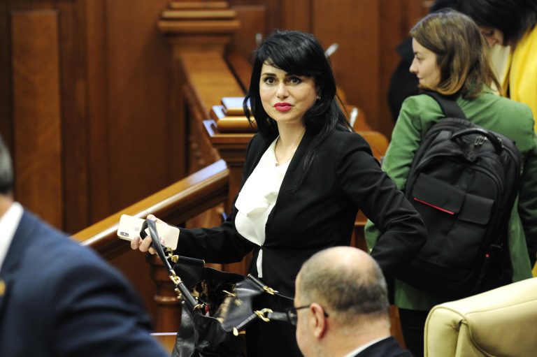 Ex-deputata PSRM, Alla Dolință, pusă sub învinuire în dosarul finanțării ilegale a PSRM