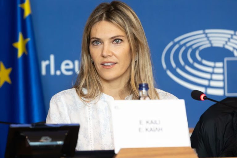 Eva Kaili, arestată sub acuzații de corupţie, demisă din funcția de vicepreședintă a Parlamentului European