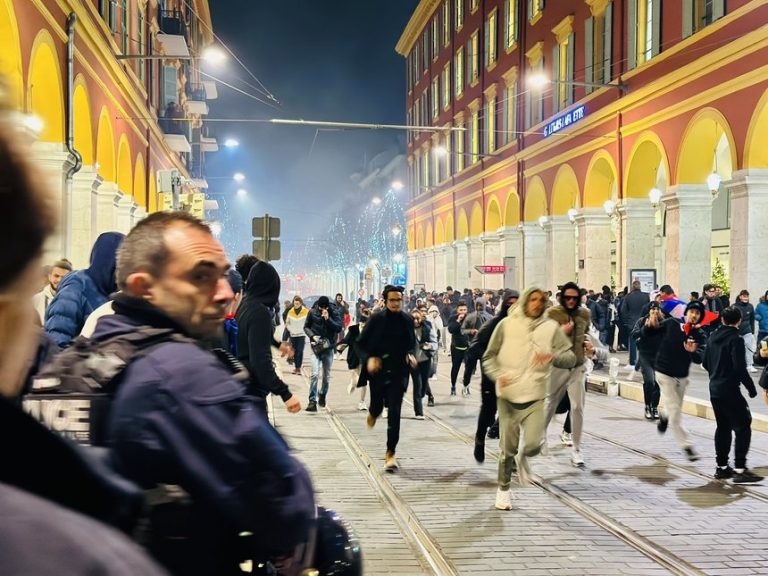VIDEO/ Peste 200 de persoane, arestate în Franța, după finalul Cupei Mondiale
