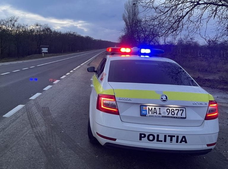 Statistica de weekend: Peste 2100 de șoferi, sancționați pentru nerespectarea regulamentului circulației rutiere