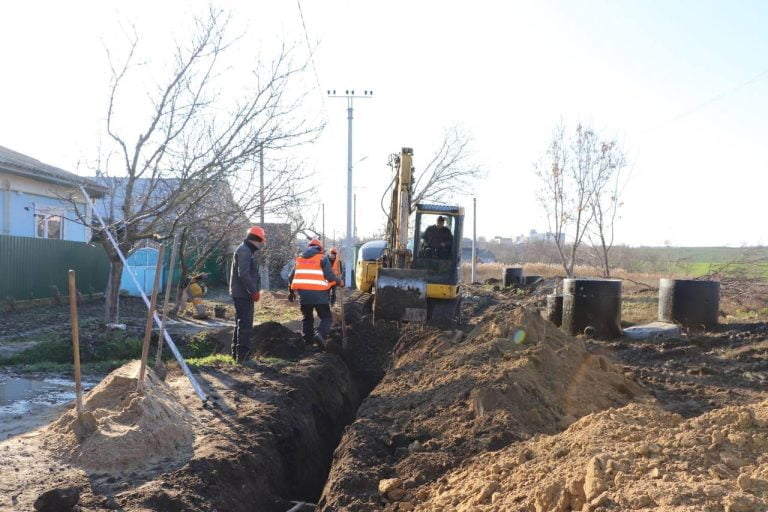 La Căușeni a început construcția sistemului de canalizare și epurare a apei: Câți bani costă proiectul
