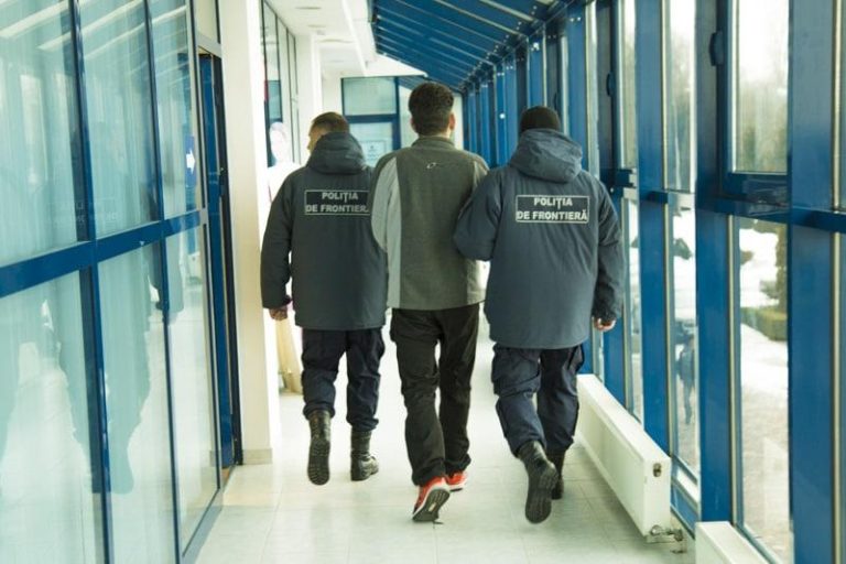 Un infractor turc, căutat de autoritățile germane, reținut pe Aeroportul Internațional Chișinău
