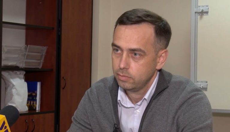 DOC/ Liviu Vovc a cerut Energocomului să-i prezinte copia contractului semnat cu MGRES: Răspunsul lui Victor Bînzari