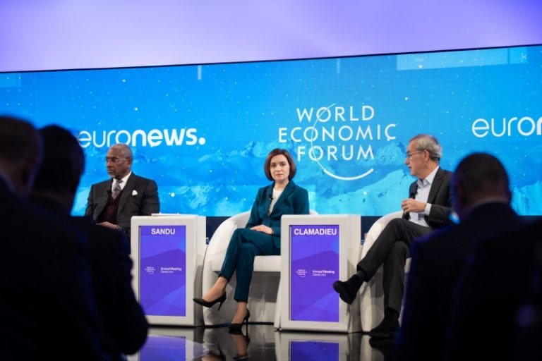 Maia Sandu la Davos: „Propaganda și dezinformarea sunt mari probleme în țara noastră”