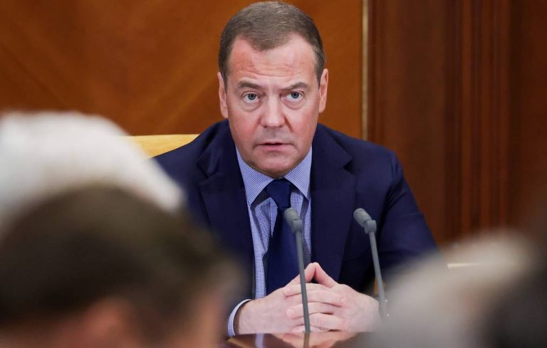Medvedev vrea o „împărțire liniștită” a Ucrainei cu România, Ungaria și Polonia pentru a evita un nou război mondial