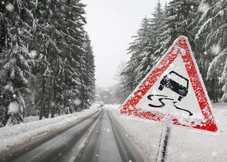 Avertizare meteorologică: Vin ninsorile cu lapoviță și polei!