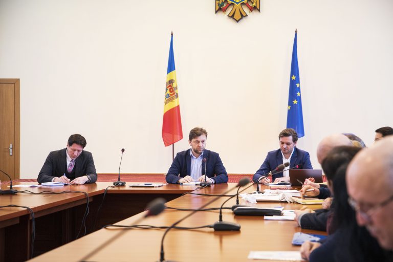 Grant nerambursabil pentru titularii de patentă care trec la regim de activitate independentă. Soluțiile Ministerului Economiei