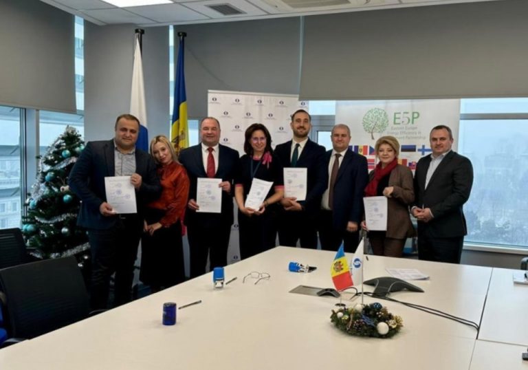 Președinta Sandu: „Colaborarea dintre autoritățile locale este esențială dacă vrem să scăpăm R. Moldova de gunoi”