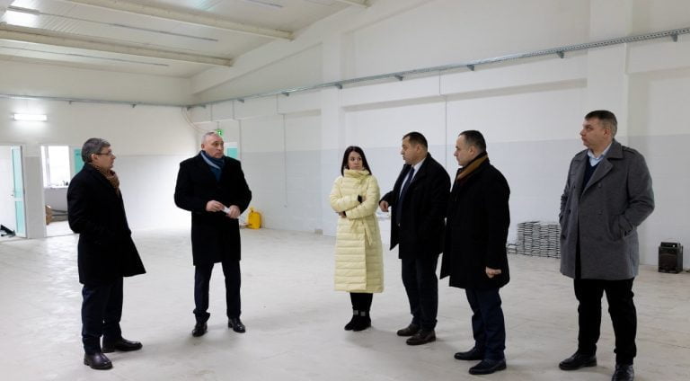În satul Taraclia, raionul Căușeni, se construiește o piață modernă. Grosu: „ Agenții economici vor beneficia de condiții mai bune”