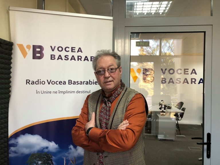 Mihai Ciobanu, despre moldovenii plecați peste hotare: Decât să le plângem de milă, mai bine să le plângem de dor