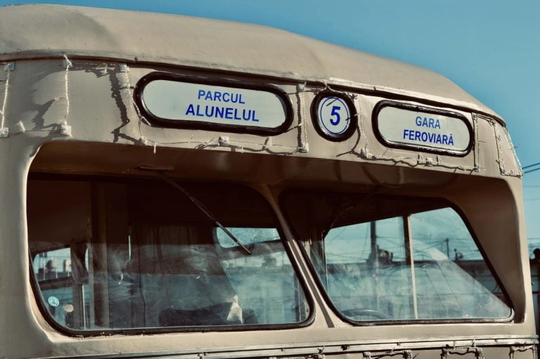 Amintiri din trecut: Primul troleibuz, care a fost pus în circulație pe străzile capitalei în 1949