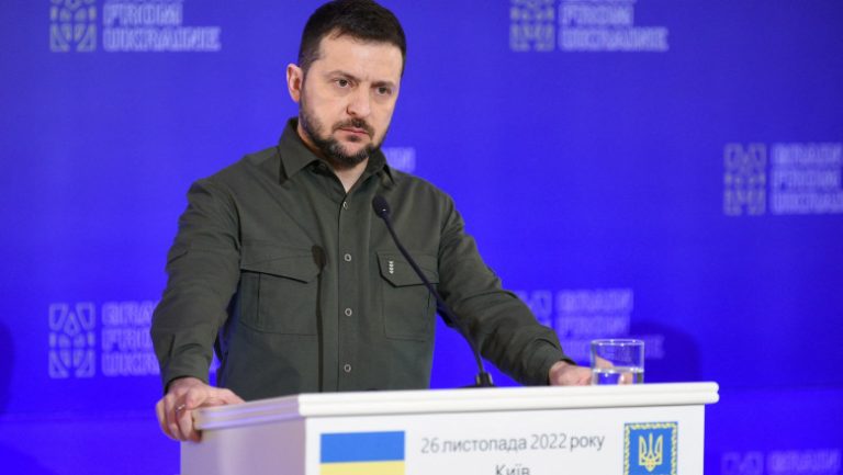 Zelenski: Ucraina nu intenţionează să predea orașul Bahmut. Vom lupta cât vom putea