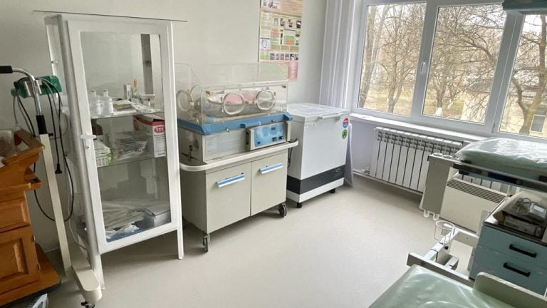 FOTO/ Maternitatea din spitalul Ștefan Vodă, renovată cu suportul SUA