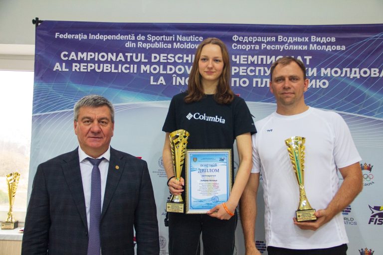 Natalia Zaițeva și Tudor Vartic, declarați cei mai buni la campionatul național de înot