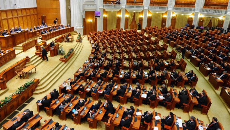 Parlamentul de la București, declarație de susținere a Ucrainei și R. Moldova: Cerem Rusiei să oprească campaniile de dezinformare menite să ascundă adevărul legat de război