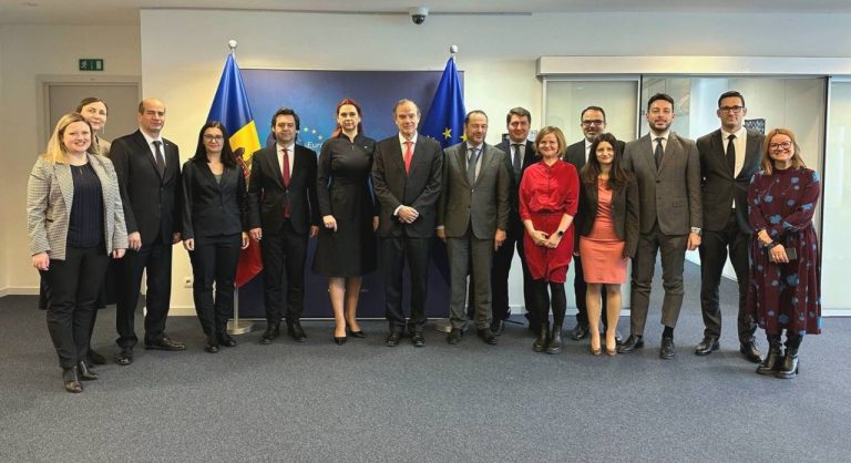 Popescu: „Mizăm în continuare pe sprijinul UE inclusiv în ceea ce privește asistența financiară și consolidarea rezilienței țării noastre”