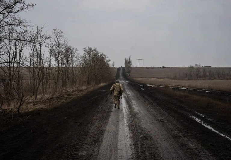 Război în Ucraina, ziua 413: Rusia finalizează construcția unei linii de apărare de 120 km în regiunea Zaporojie