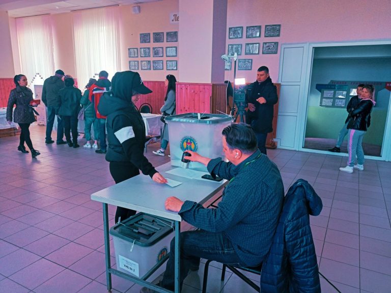 UPDATE/ Alegerile în UTA Găgăuzia s-au încheiat. Peste 57 de mii de alegători au participat la votare