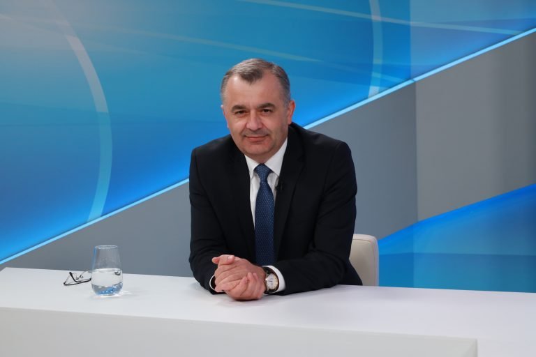 VIDEO/ Un jurnalist român solicită retragerea cetățeniei române fostului premier Ion Chicu: Vezi ce declarații a făcut politicianul