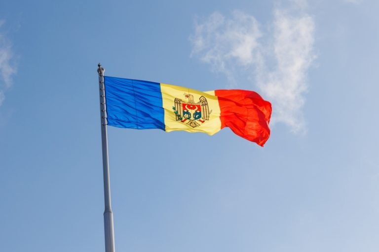 FOTO/ Republica Moldova marchează Ziua Drapelului de Stat: Sandu: „Acum, mai mult ca niciodată, trebuie să fim uniți sub culorile tricolorului”