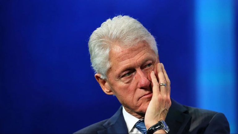 Bill Clinton regretă că i-a convins pe ucraineni să renunțe la armele nucleare pe care le-au dobândit după căderea Uniunii Sovietice