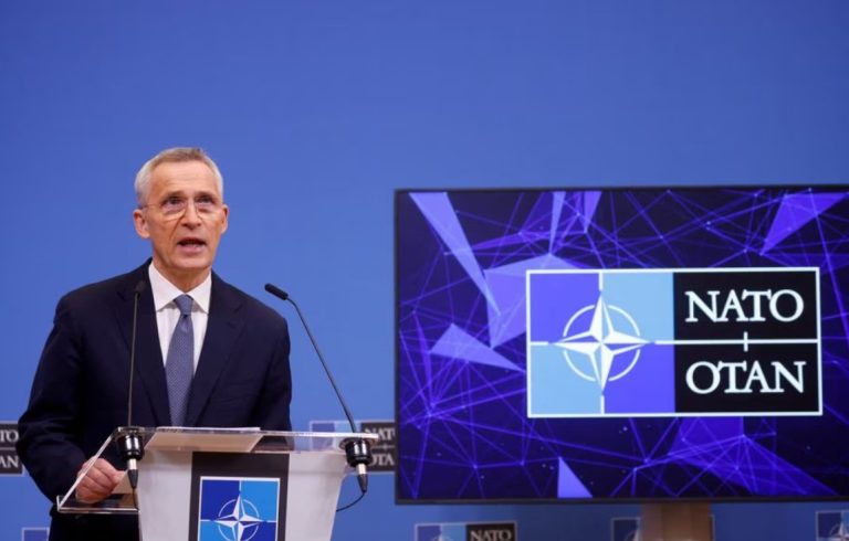 Finlanda va adera marți la NATO, anunță Jens Stoltenberg